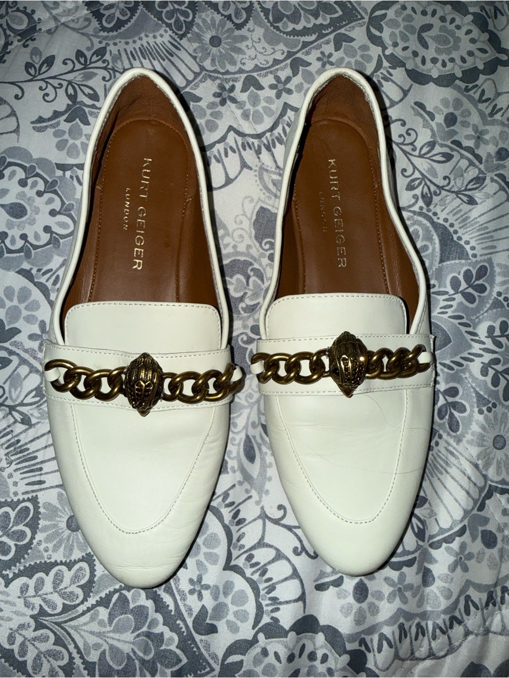 Kurt Geiger Cream Leather Chain-Trim Loafers